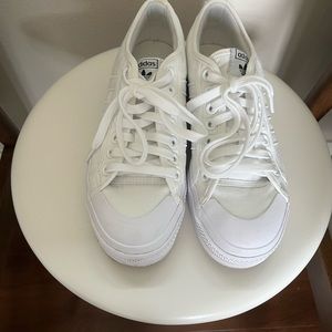 adidas Nizza Platform Sneaker (Women)
8M, WHITE/ WHITE/ WHITE - runs large